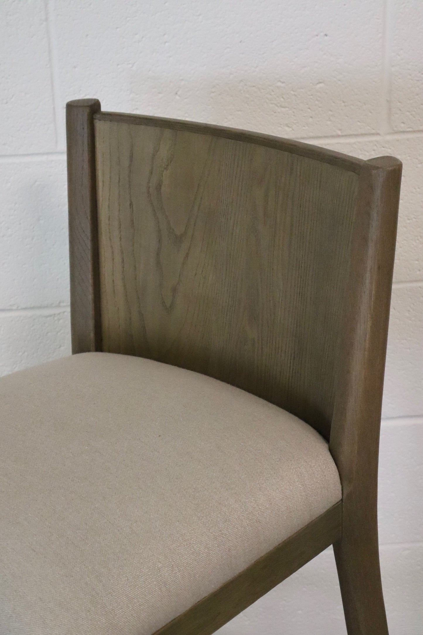 EJ-1054C1 B014 Gray Oak Counter Stool