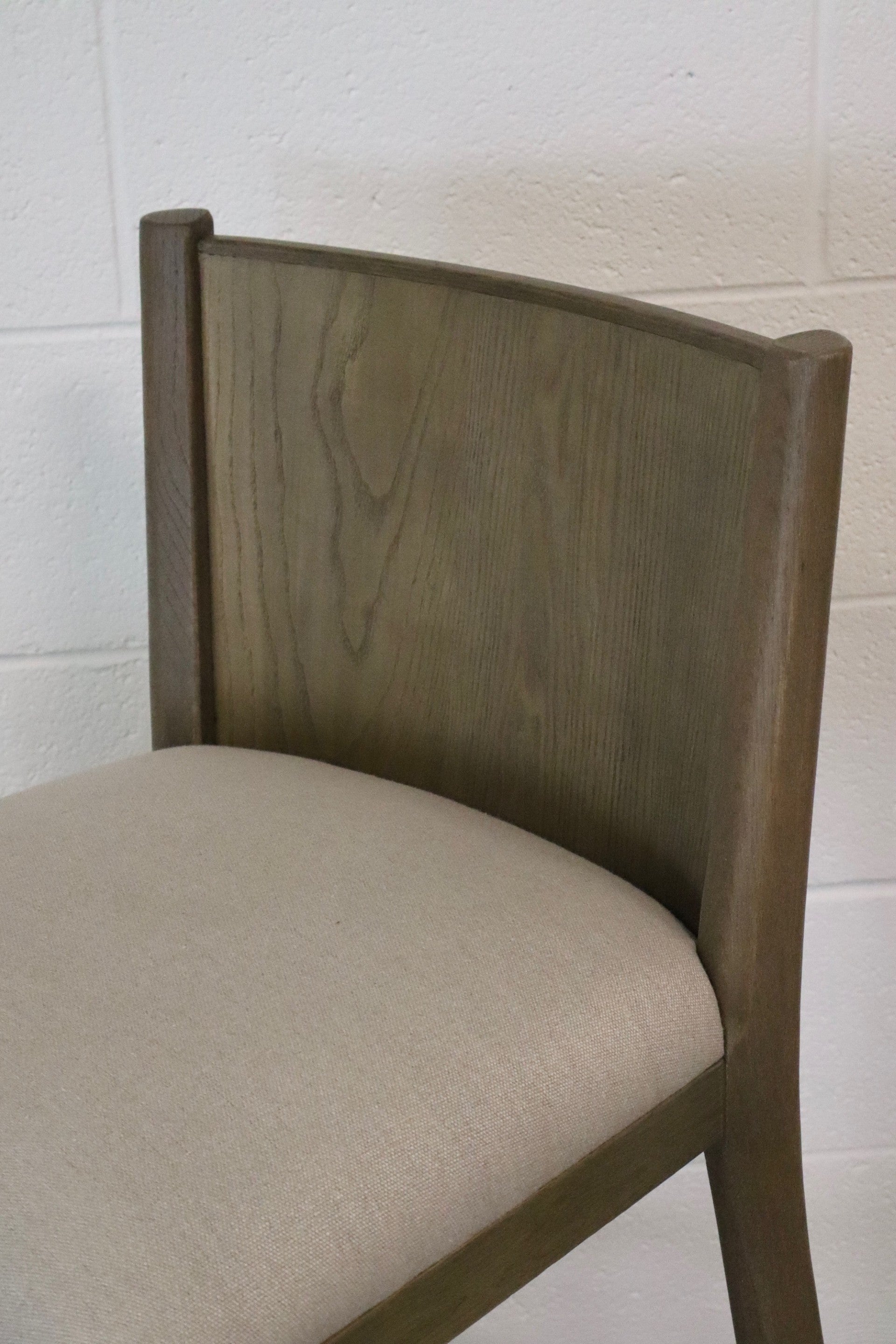 EJ-1054C1 B014 Gray Oak Counter Stool