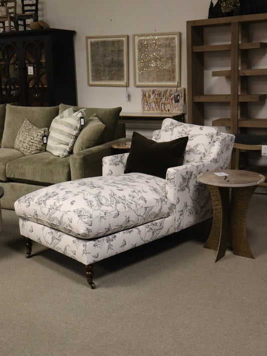 Madeline Chaise Chair in 11908-31